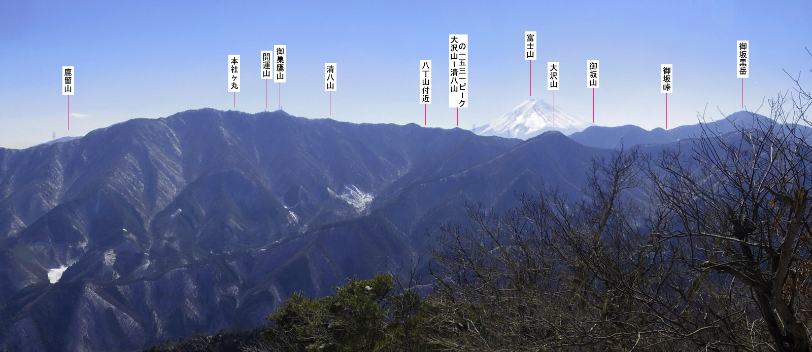 �@���q�僖�����R��O�̔��˔����炩��̕x�m�R�̎R������