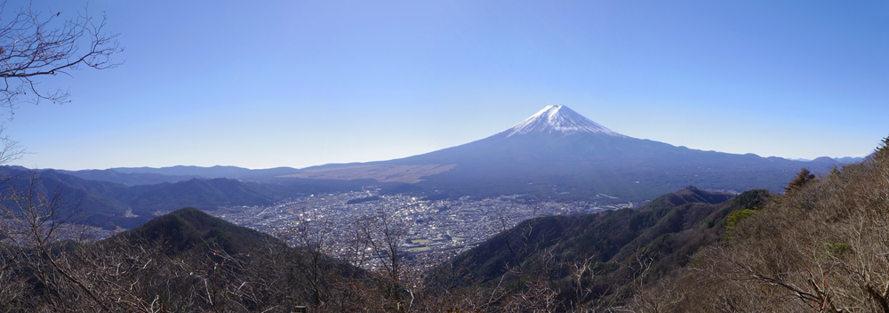 新倉山分岐からの富士山