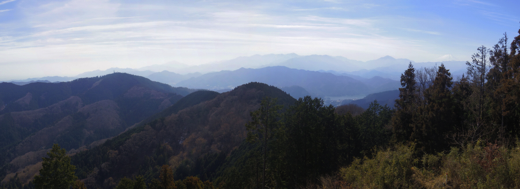 �i�M�R����̕x�m�R�������W�]�@