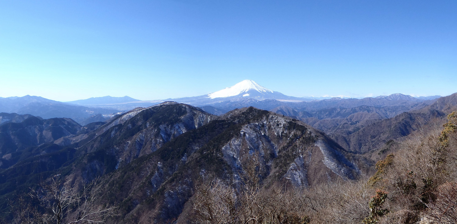 �犄�R�R����O�̕x�m�R�W�]�䂩��̕x�m�R