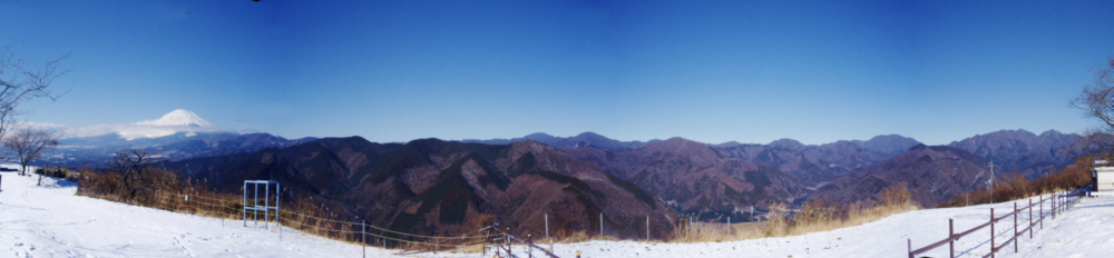 ���R�R������̕x�m�R�ƒO��̎R�Ƒ��͌�