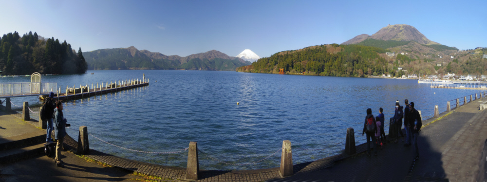 元箱根港右側からの富士山　その1