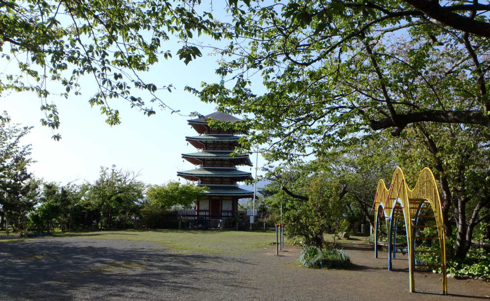 五重塔は香陵台にある慰安平和塔