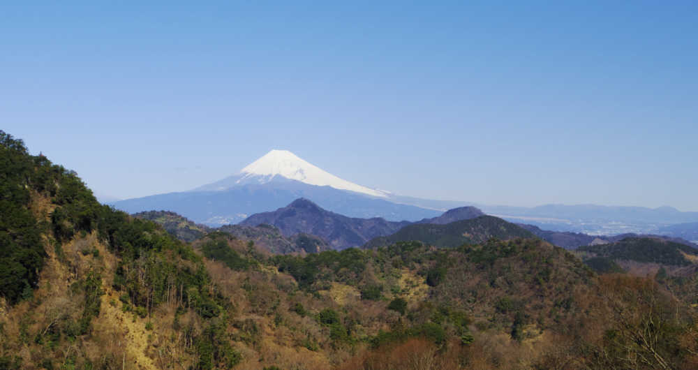葛城山へ上る道からの富士山