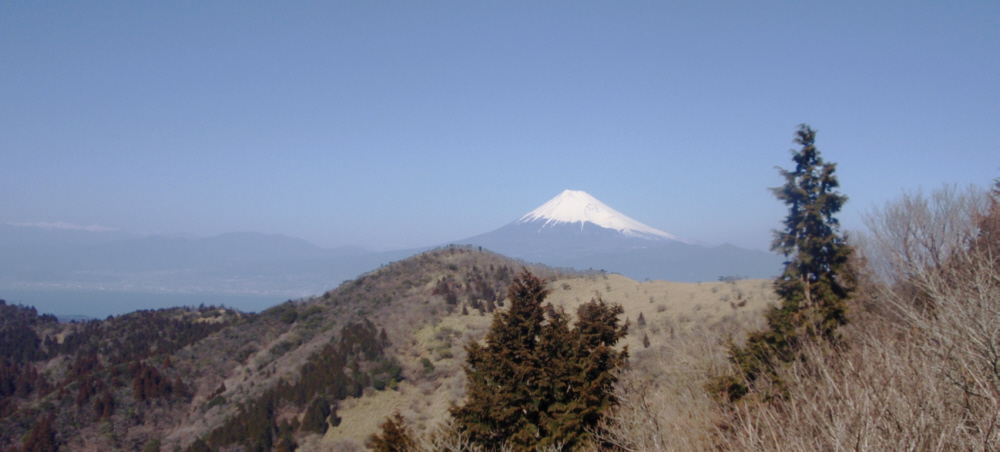 伽藍山から少し歩くと富士山