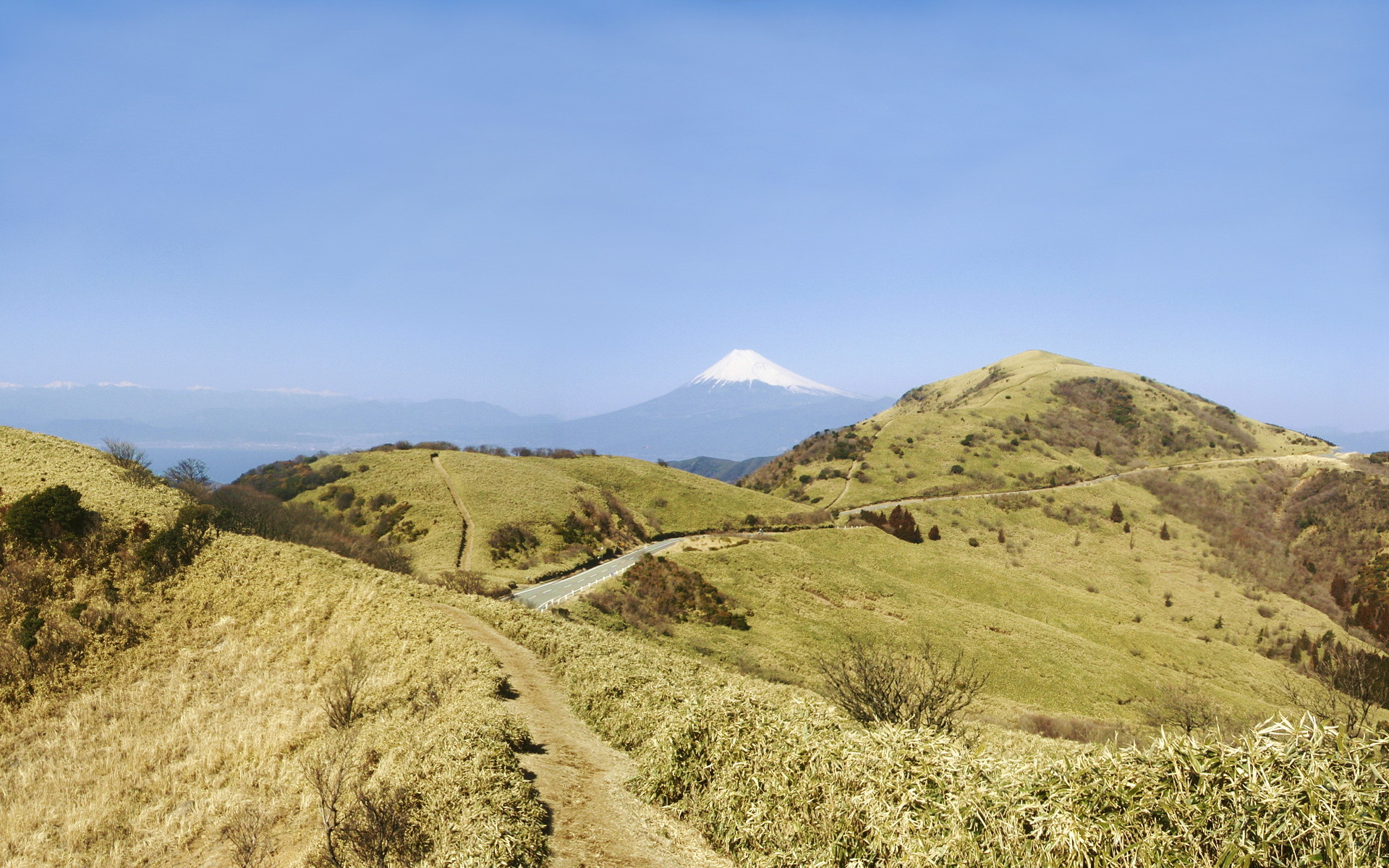 �ËH�R�t�߂���̒B���R�Əx�͘p�ƕx�m�R�@�ǎ��p