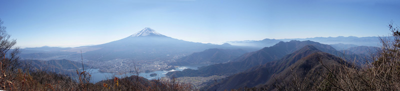 2008.11.14　12：19　御坂黒岳展望台からの富士山